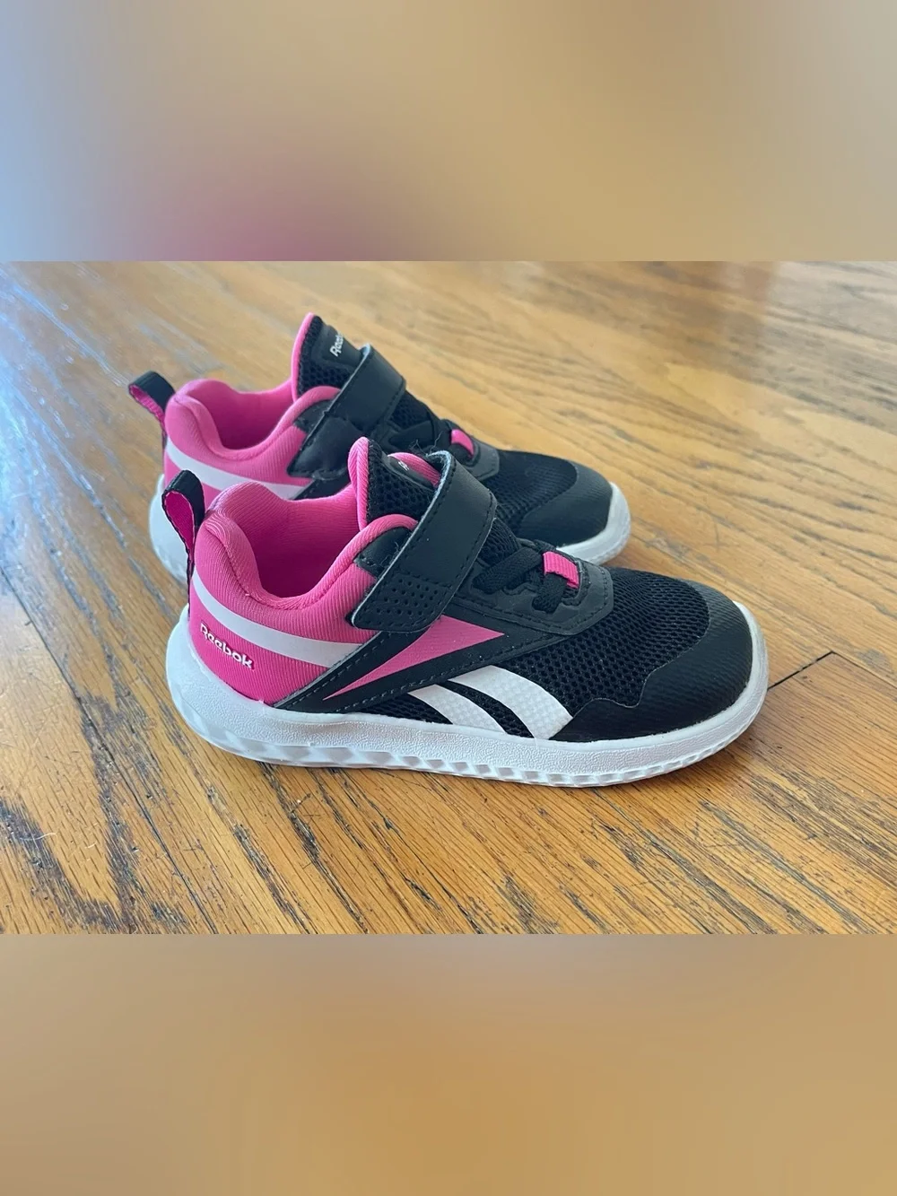 REEBOK RUSH RUNNER SNEAKERS SHOES KIDS HOT PINK/BLACK VELCRO STRAP BABY SIZE 7